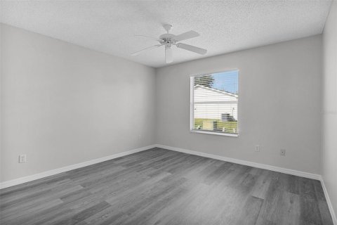 House in The Villages, Florida 2 bedrooms, 107.77 sq.m. № 2396350 - photo 23