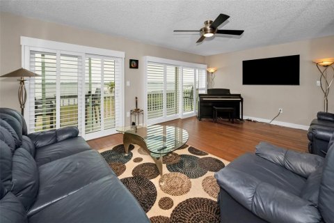 Condo in Clearwater, Florida, 3 bedrooms  № 1722884 - photo 24