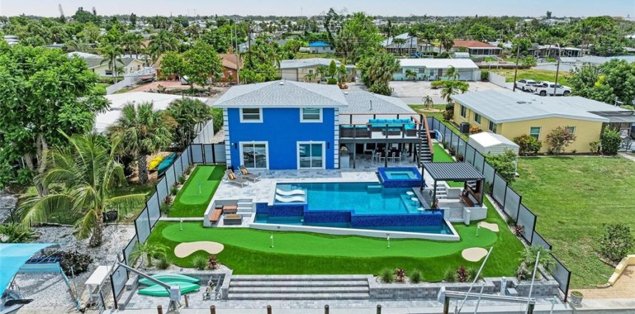 Casa en Bradenton, Florida 5 dormitorios, 232.26 m2 № 1870419