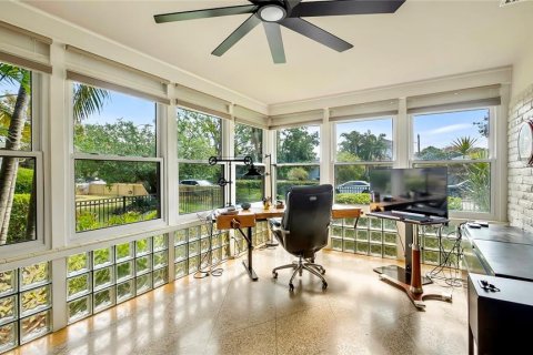 Casa en venta en Saint Petersburg, Florida, 3 dormitorios, 237.18 m2 № 1649674 - foto 27