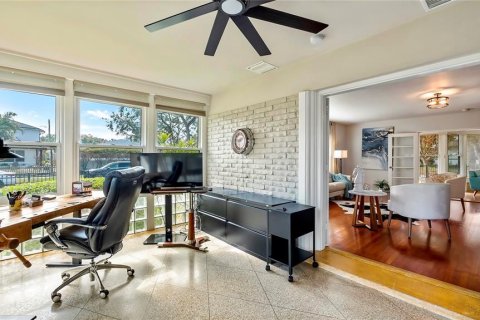 Casa en venta en Saint Petersburg, Florida, 3 dormitorios, 237.18 m2 № 1649674 - foto 26