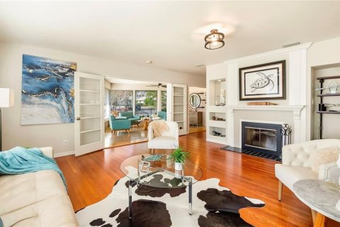 Casa en venta en Saint Petersburg, Florida, 3 dormitorios, 237.18 m2 № 1649674 - foto 18