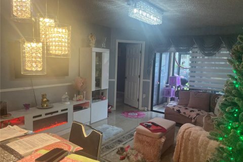 Condominio en venta en Orlando, Florida, 2 dormitorios, 85.19 m2 № 1819474 - foto 3