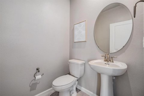 Townhouse in Lutz, Florida 3 bedrooms, 207.17 sq.m. № 2148185 - photo 16