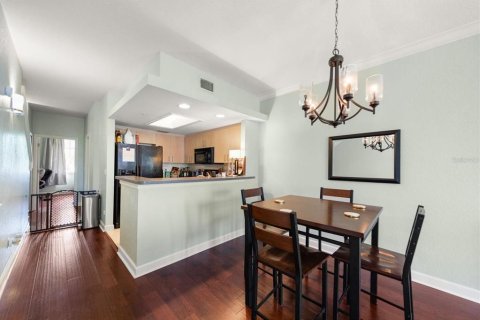 Townhouse in Oldsmar, Florida 3 bedrooms, 170.38 sq.m. № 2201348 - photo 20