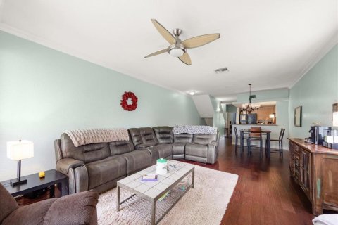 Townhouse in Oldsmar, Florida 3 bedrooms, 170.38 sq.m. № 2201348 - photo 23