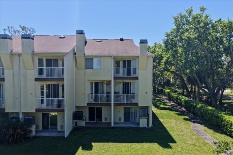 Townhouse in Oldsmar, Florida 3 bedrooms, 170.38 sq.m. № 2201348 - photo 29