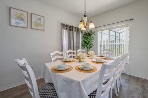 Casa en alquiler en Kissimmee, Florida, 5 dormitorios, 235.23 m2 № 1835256 - foto 10