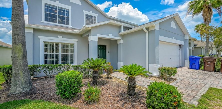 Casa en Kissimmee, Florida 5 dormitorios, 235.23 m2 № 1835256