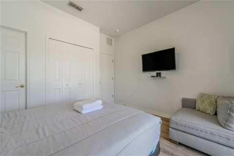 Casa en alquiler en Kissimmee, Florida, 5 dormitorios, 235.23 m2 № 1835256 - foto 23