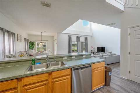 Casa en alquiler en Kissimmee, Florida, 5 dormitorios, 235.23 m2 № 1835256 - foto 9