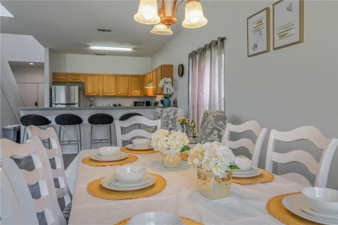 Casa en alquiler en Kissimmee, Florida, 5 dormitorios, 235.23 m2 № 1835256 - foto 11