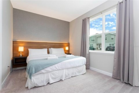Townhouse in Kissimmee, Florida 5 bedrooms, 201.23 sq.m. № 1373097 - photo 20