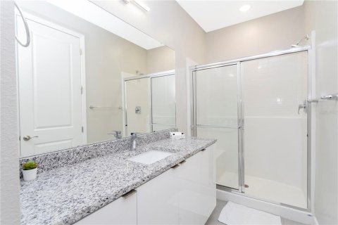 Townhouse in Kissimmee, Florida 5 bedrooms, 201.23 sq.m. № 1373097 - photo 30