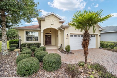 House in Ocala, Florida 3 bedrooms, 188.78 sq.m. № 1717833 - photo 2
