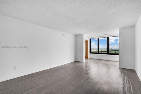Copropriété à vendre à Miami, Floride: 1 chambre, 86.4 m2 № 1950749 - photo 6