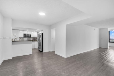 Copropriété à vendre à Miami, Floride: 1 chambre, 86.4 m2 № 1950749 - photo 7