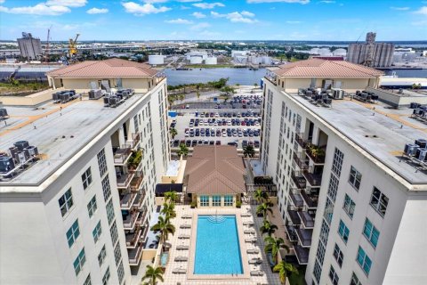 Copropriété à vendre à Tampa, Floride: 2 chambres, 147.71 m2 № 1744865 - photo 3