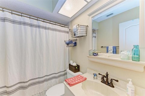 Condo in Sarasota, Florida, 2 bedrooms  № 1548892 - photo 22