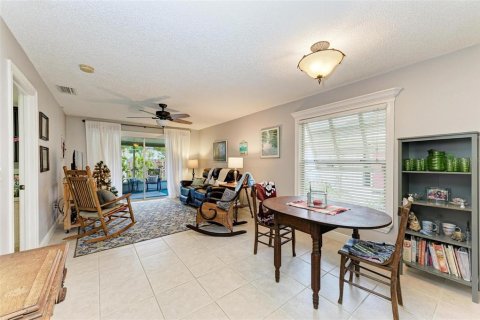 Condo in Sarasota, Florida, 2 bedrooms  № 1548892 - photo 6