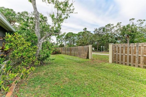 Condo in Sarasota, Florida, 2 bedrooms  № 1548892 - photo 28