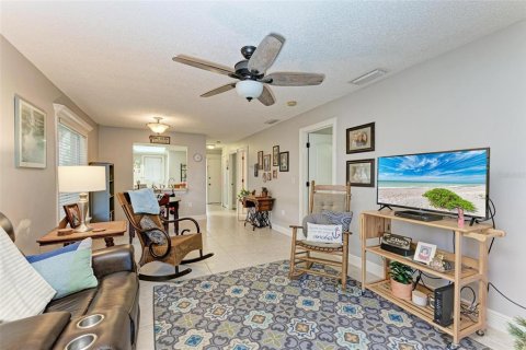 Condo in Sarasota, Florida, 2 bedrooms  № 1548892 - photo 10