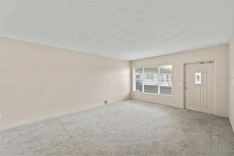 Condo in Clearwater, Florida, 2 bedrooms № 2107955 - photo 7
