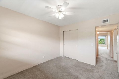 Condo in Clearwater, Florida, 2 bedrooms № 2107955 - photo 25