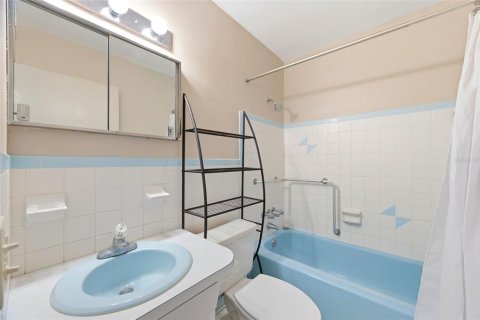 Condo in Clearwater, Florida, 2 bedrooms № 2107955 - photo 23