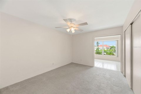 Condo in Clearwater, Florida, 2 bedrooms № 2107955 - photo 22