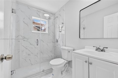 Villa ou maison à vendre à North Lauderdale, Floride: 3 chambres, 133.59 m2 № 2289039 - photo 27