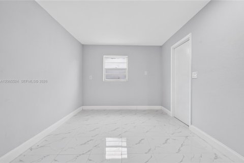 Villa ou maison à vendre à North Lauderdale, Floride: 3 chambres, 133.59 m2 № 2289039 - photo 14