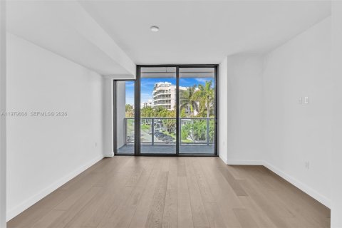 Copropriété à louer à Bay Harbor Islands, Floride: 3 chambres, 213.68 m2 № 2046140 - photo 23