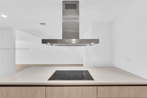 Copropriété à louer à Bay Harbor Islands, Floride: 3 chambres, 213.68 m2 № 2046140 - photo 10