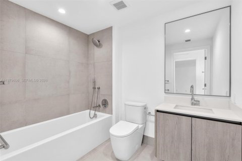 Copropriété à louer à Bay Harbor Islands, Floride: 3 chambres, 213.68 m2 № 2046140 - photo 21