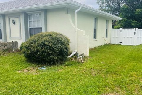 House in Spring Hill, Florida 2 bedrooms, 151.62 sq.m. № 1828457 - photo 4