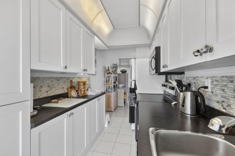 Купить кондоминиум в Хиллсборо-Бич, Флорида 3 комнаты, 53.42м2, № 2182777 - фото 15