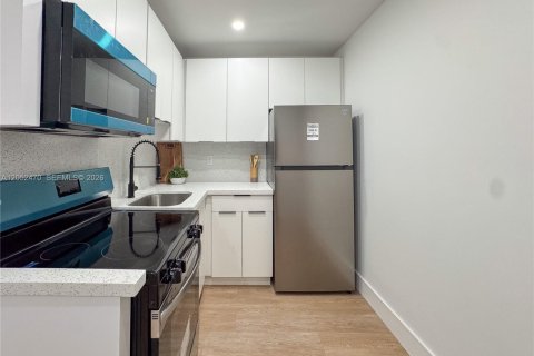 Immobilier commercial à vendre à Miami, Floride: 92.9 m2 № 2262943 - photo 14