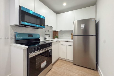 Immobilier commercial à vendre à Miami, Floride: 92.9 m2 № 2262943 - photo 13