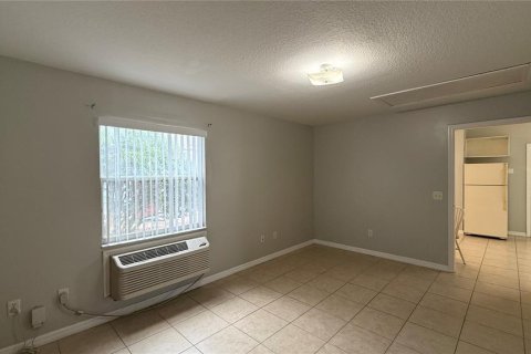 Touwnhouse à louer à Davenport, Floride: 1 chambre, 55.74 m2 № 2258385 - photo 8