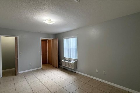 Touwnhouse à louer à Davenport, Floride: 1 chambre, 55.74 m2 № 2258385 - photo 7
