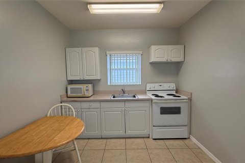 Touwnhouse à louer à Davenport, Floride: 1 chambre, 55.74 m2 № 2258385 - photo 4