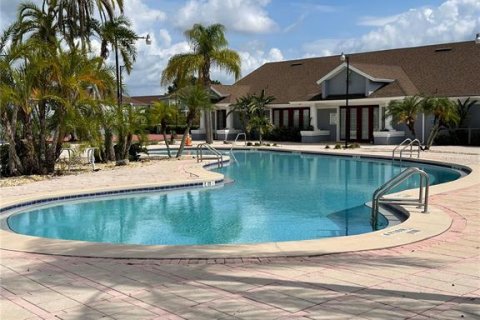 Touwnhouse à louer à Davenport, Floride: 1 chambre, 55.74 m2 № 2258385 - photo 13