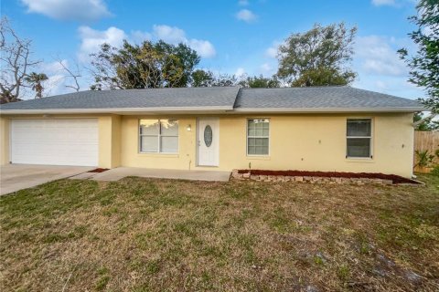 House in Deltona, Florida 3 bedrooms, 124.49 sq.m. № 1558731 - photo 9