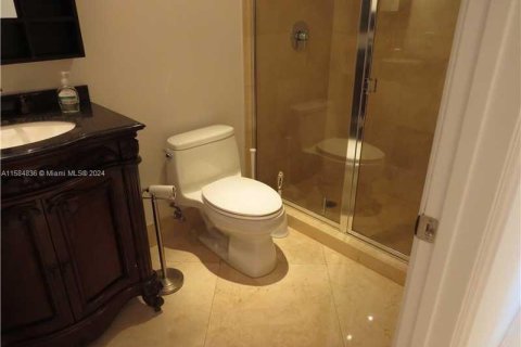 Copropriété à louer à Hallandale Beach, Floride: 2 chambres, 144.37 m2 № 1708785 - photo 10