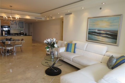 Copropriété à louer à Hallandale Beach, Floride: 2 chambres, 144.37 m2 № 1708785 - photo 6