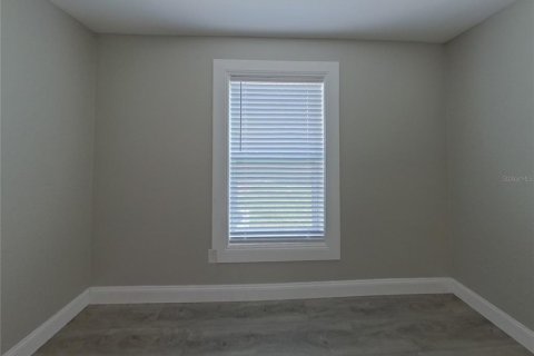 House in Saint Petersburg, Florida 4 bedrooms, 147.44 sq.m. № 1910995 - photo 6