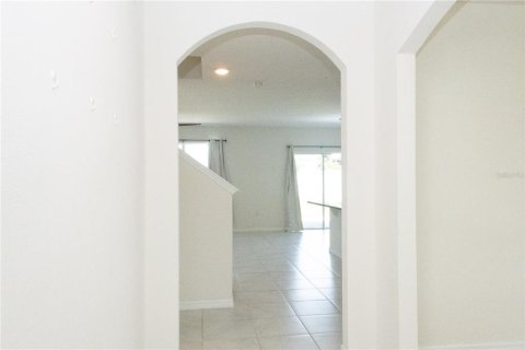 House in Sanford, Florida 5 bedrooms, 243.96 sq.m. № 2275467 - photo 17