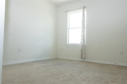 House in Sanford, Florida 5 bedrooms, 243.96 sq.m. № 2275467 - photo 9