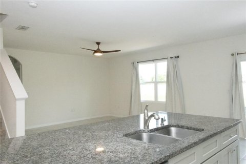 House in Sanford, Florida 5 bedrooms, 243.96 sq.m. № 2275467 - photo 19